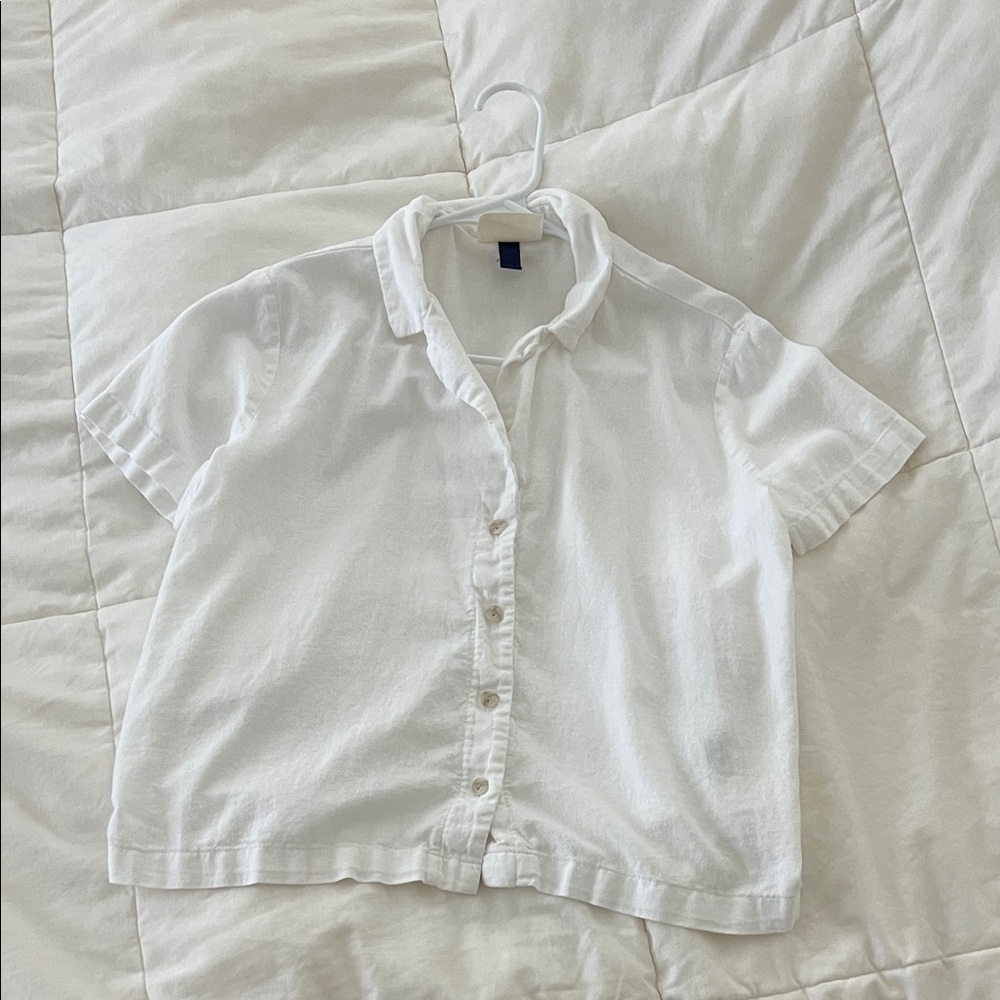 Universal Thread Women’s Linen Button Down Shirt